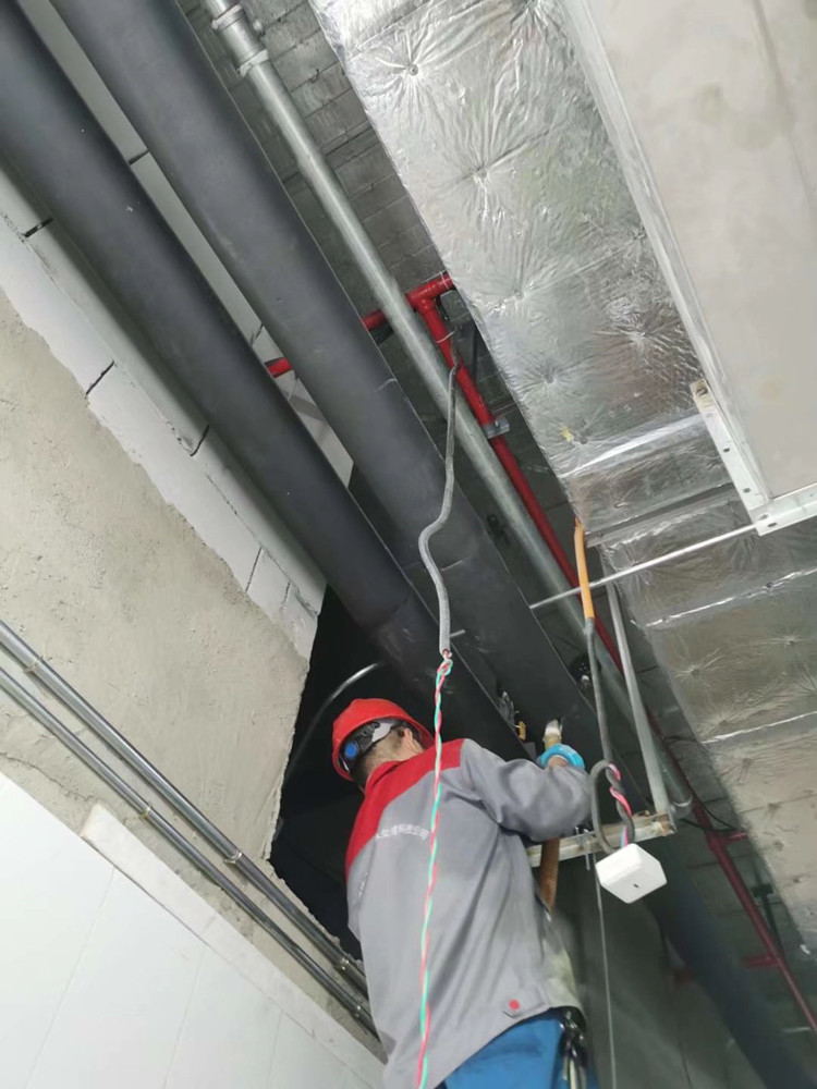 空調冷凍水管路深夜黄色视频在线观看2_副本